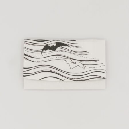 カードケース『ONE TONE』(こうもり白)