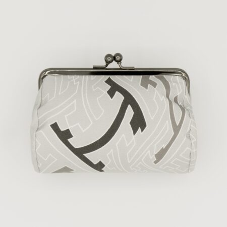 たわら型がま口ポーチ『ONE TONE』（紗綾型グレー）