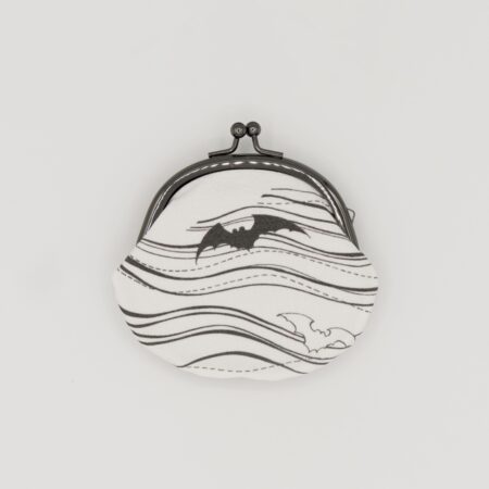 がま口コインケース『ONE TONE』(こうもり白)