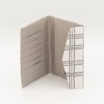お薬手帳ケース『ONE TONE』(格子白)