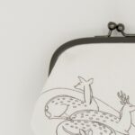 がま口ポーチ『ONE TONE』(鹿白)