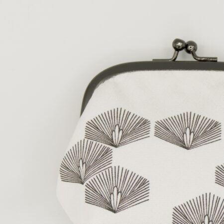 がま口ポーチ『ONE TONE』(松白)