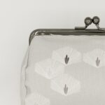 たわら型がま口ポーチ『ONE TONE』（松グレー）