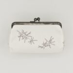 たわら型がま口ポーチ『ONE TONE』（ふくろう白)