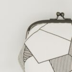 がま口ポーチ『ONE TONE』(氷割白)