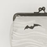 たわら型がま口ポーチ『ONE TONE』(こうもりグレー)