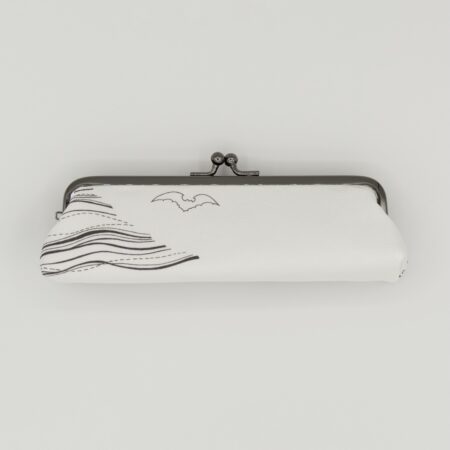 がま口ペンケース『ONE TONE』(こうもり白)