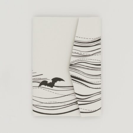 お薬手帳ケース『ONE TONE』(こうもり白)