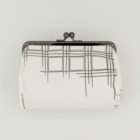 たわら型がま口ポーチ『ONE TONE』（格子白）