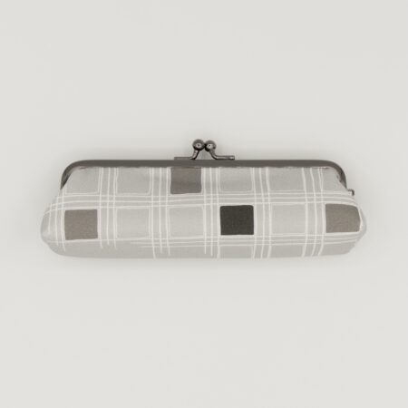 がま口ペンケース『ONE TONE』(格子グレー)