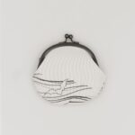 がま口コインケース『ONE TONE』(こうもり白)