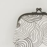 がま口ポーチ『ONE TONE』(椿白)