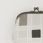 がま口ポーチ『ONE TONE』(格子グレー)