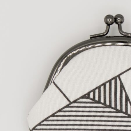 がま口コインケース『ONE TONE』(氷割白)