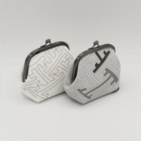 がま口ポーチ『ONE TONE』(紗綾型グレー)