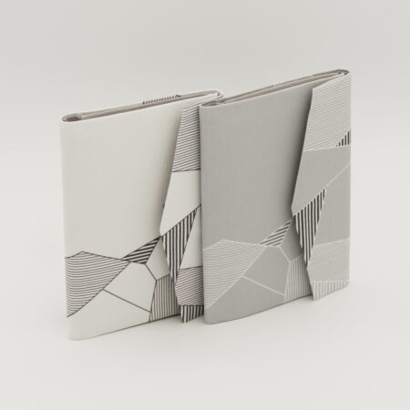 お薬手帳ケース『ONE TONE』(氷割白)