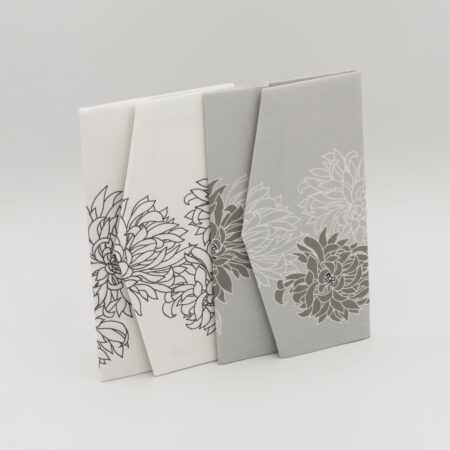 金封袱紗『ONE TONE』（菊白)