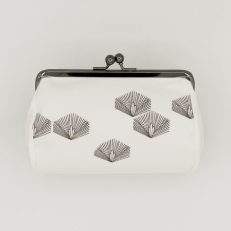 たわら型がま口ポーチ『ONE TONE』（松白）