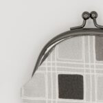 がま口コインケース『ONE TONE』(格子グレー)