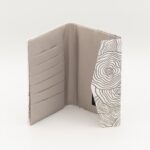 お薬手帳ケース『ONE TONE』(椿白)