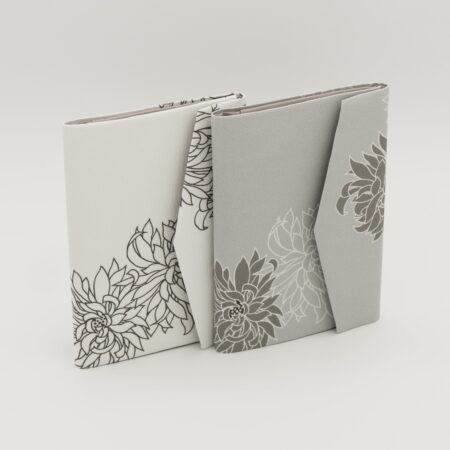 お薬手帳ケース『ONE TONE』(菊グレー)