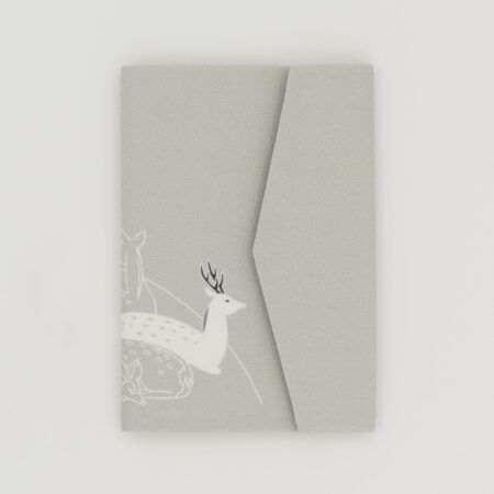 お薬手帳ケース『ONE TONE』(鹿グレー)