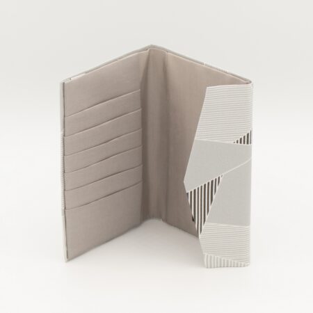 お薬手帳ケース『ONE TONE』(氷割グレー)